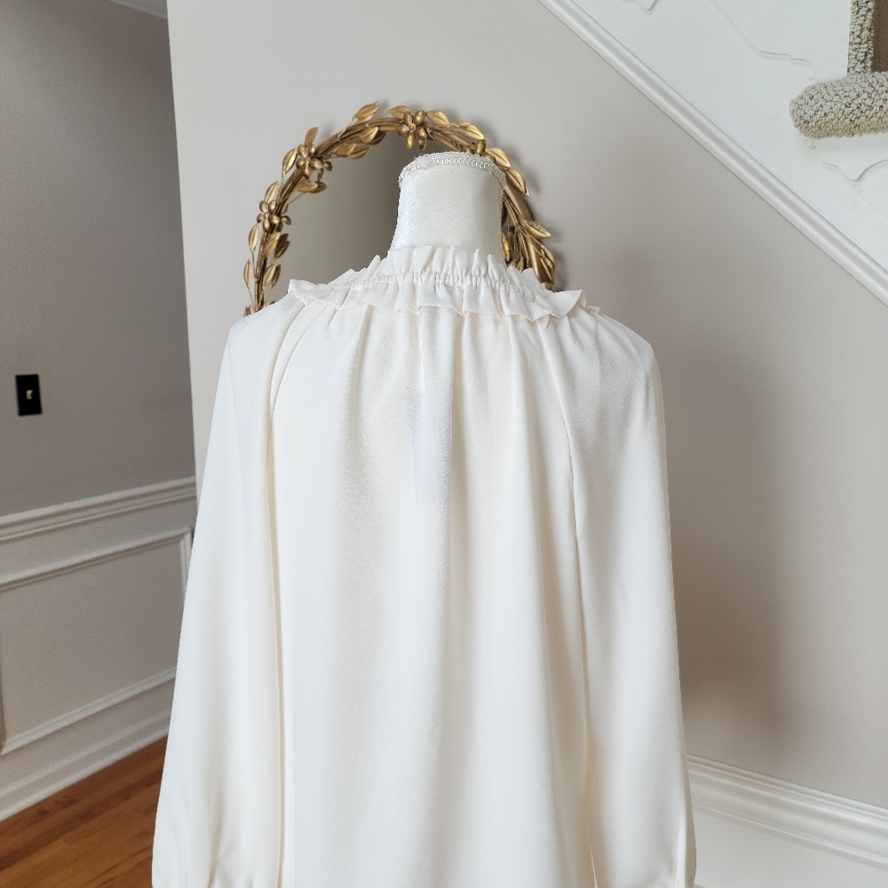 🆕 J Crew Drapey Ruffleneck Top Blouse Ivory small - Picture 3 of 3